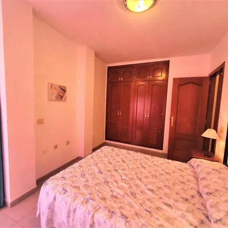 Cristi Puerto Santiago 公寓