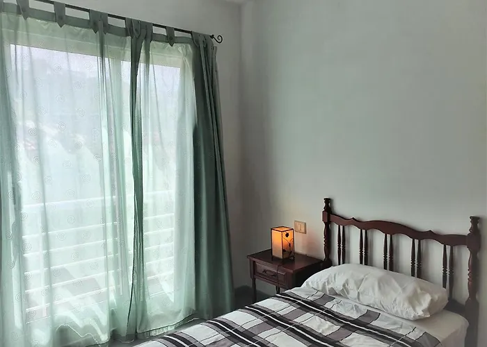 Cristi Puerto Santiago *