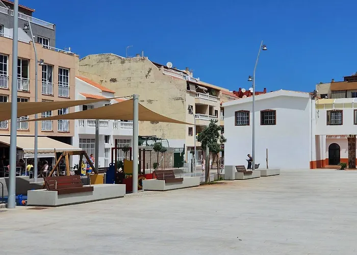 Cristi Puerto Santiago * بويرتو دي سانتياغو